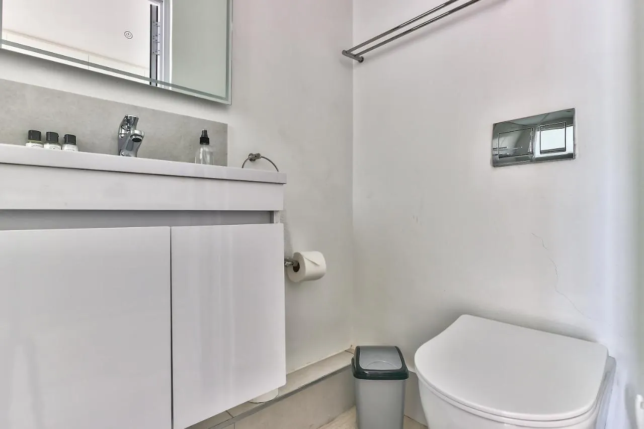 Views, Balcony & Wifi At Alberts Apartment Cape Town South Africa